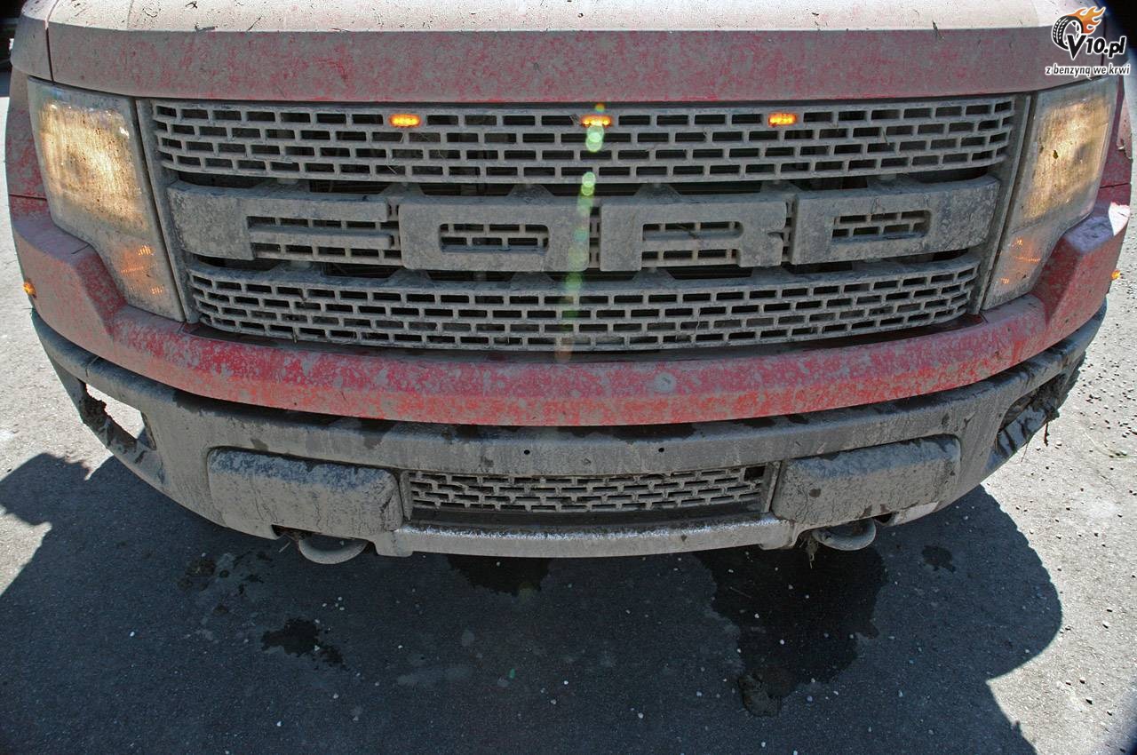 Ford F-150 SVT Raptor 6.2